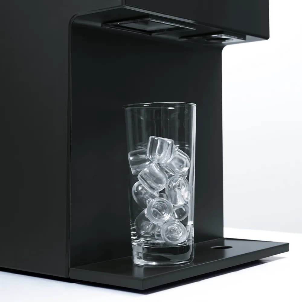Coway AIS water purifier — detail 1
